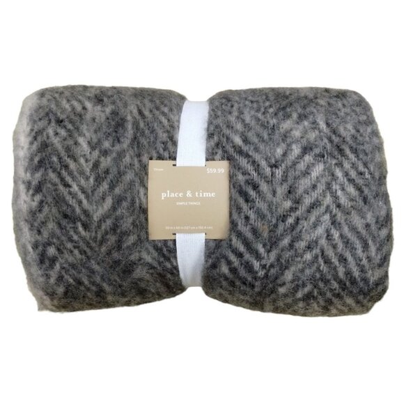 Place and Time Simple Things Grey Herringbone Throw Blanket 50 x 60 inch New